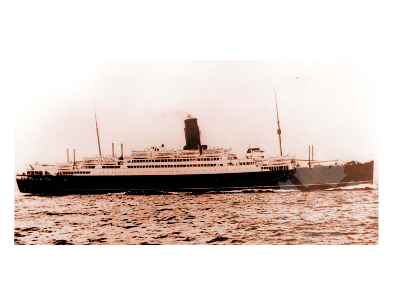 Photo en couleur du navire California (RMS)