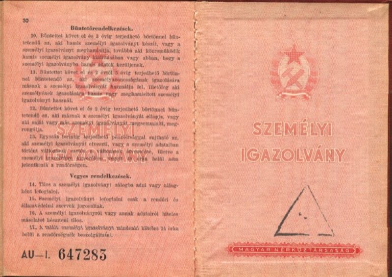 Carte d’identité hongroise de Ferenc Nilof. Musée canadien de l’immigration du Quai 21 (DI2013.1348.9o).