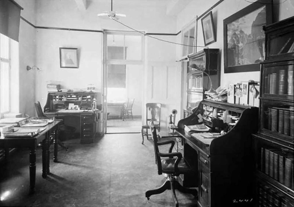 Bureau de l’hôpital et du centre de détention d’immigration.