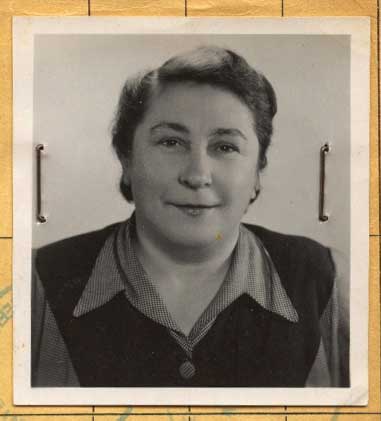 alt=