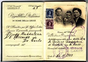 Passeport photo page de Maddalena DeCarlo.