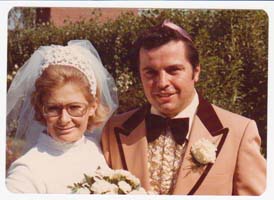 Photo montrant le jeune Ivan et Helga le jour de leur mariage.