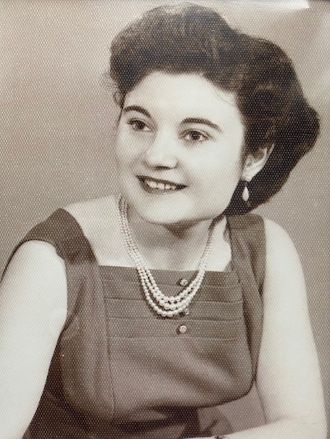 Portrait en noir et blanc d’une femme italienne.