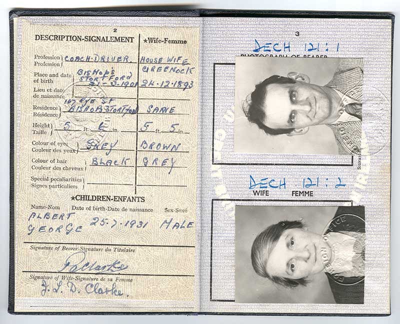 Photo en papier gris d’un bel homme et de femmes avec détails.