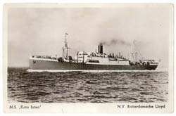 Vieille carte postale montrant le bateau Kota Inten.